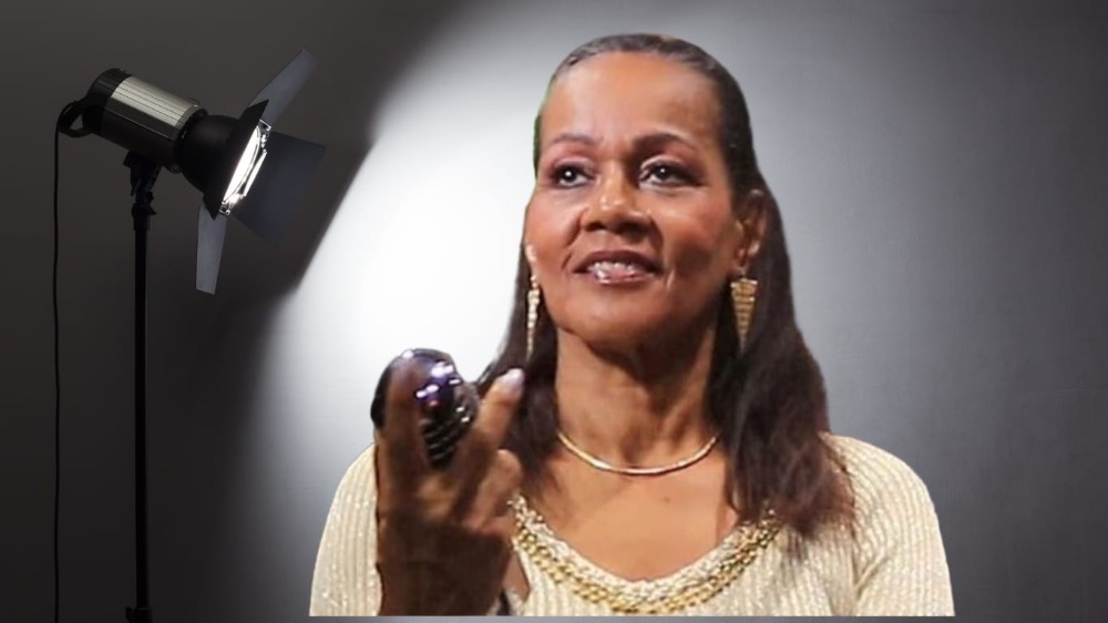 nossa cantora Nidia Medina